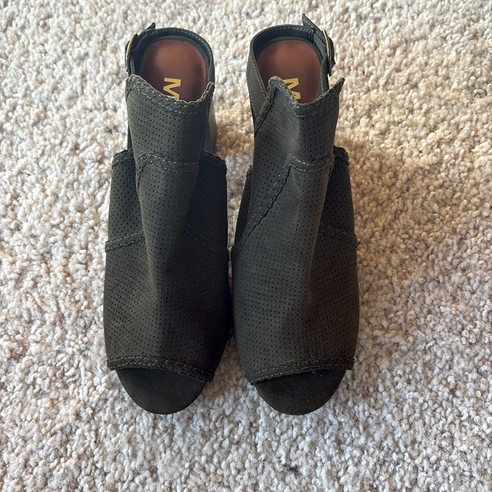 Mia open toe heel/bootie